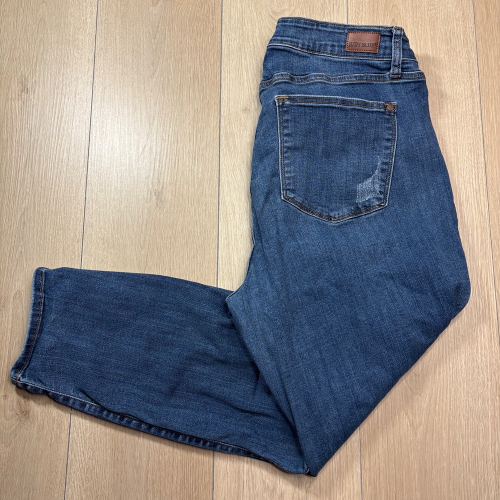 Judy Blue Relaxed Fit Distressed Jeans Medium Wash Womens 18W High Rise Tapered